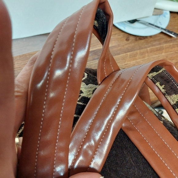 Vintage* Synethetic and Embroidered Tan Handbag - Picture 3 of 16